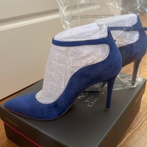 VINCE CAMUTO HINATA PUMP